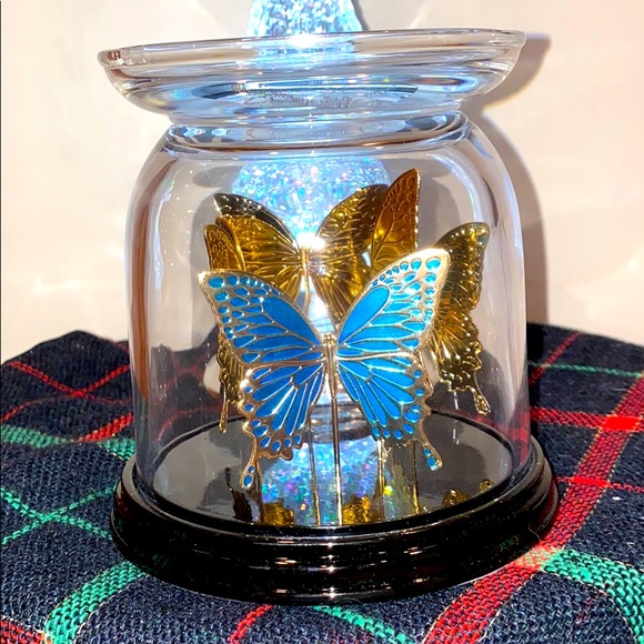 Bath & Body Works Other - 🦋 Butterfly Candle Glass Pedestal 🦋